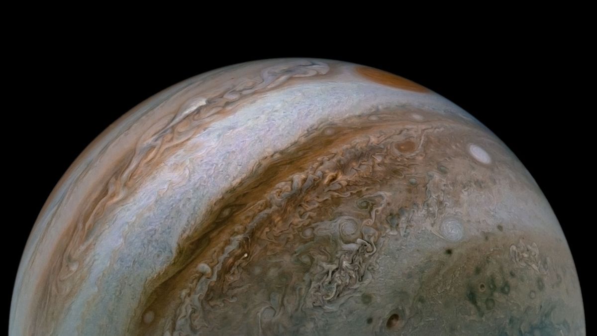 En vidéo, balade au ras de Jupiter et de Ganymède