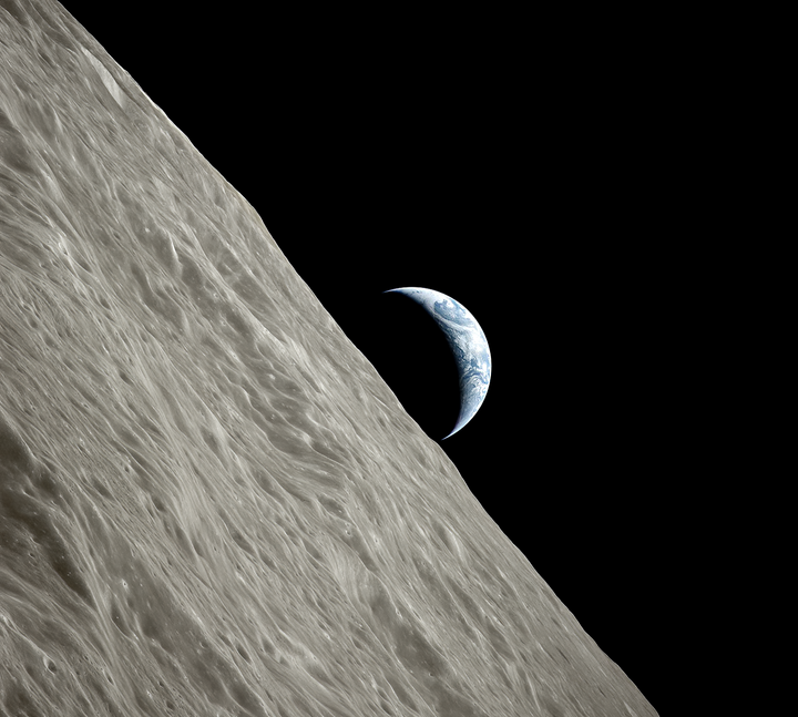 Des images magnifiques de la Terre et la Lune photographiées par les astronautes d'Apollo